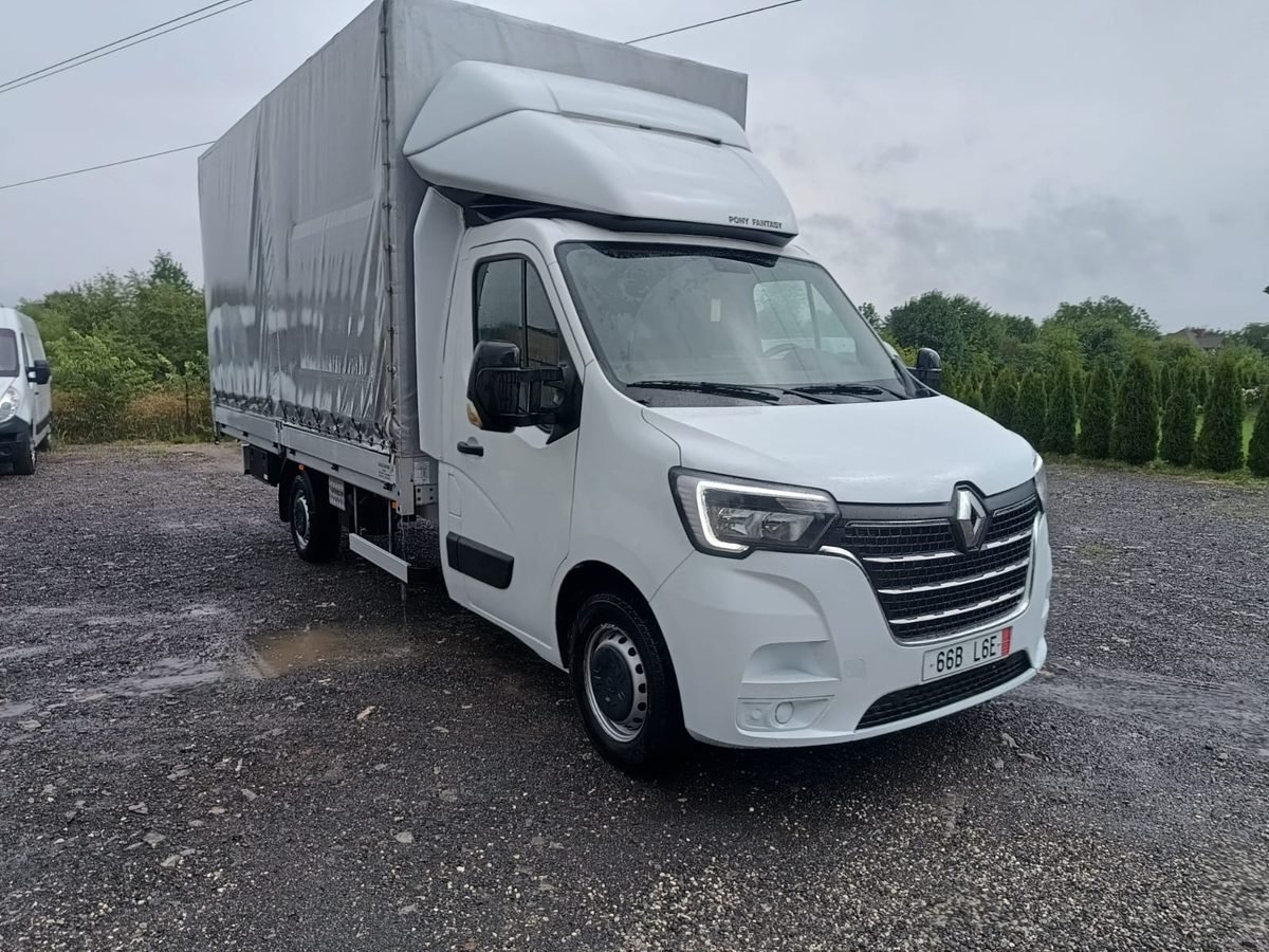 Renault Master plandeka na 10 europalet — wynajem Kielce